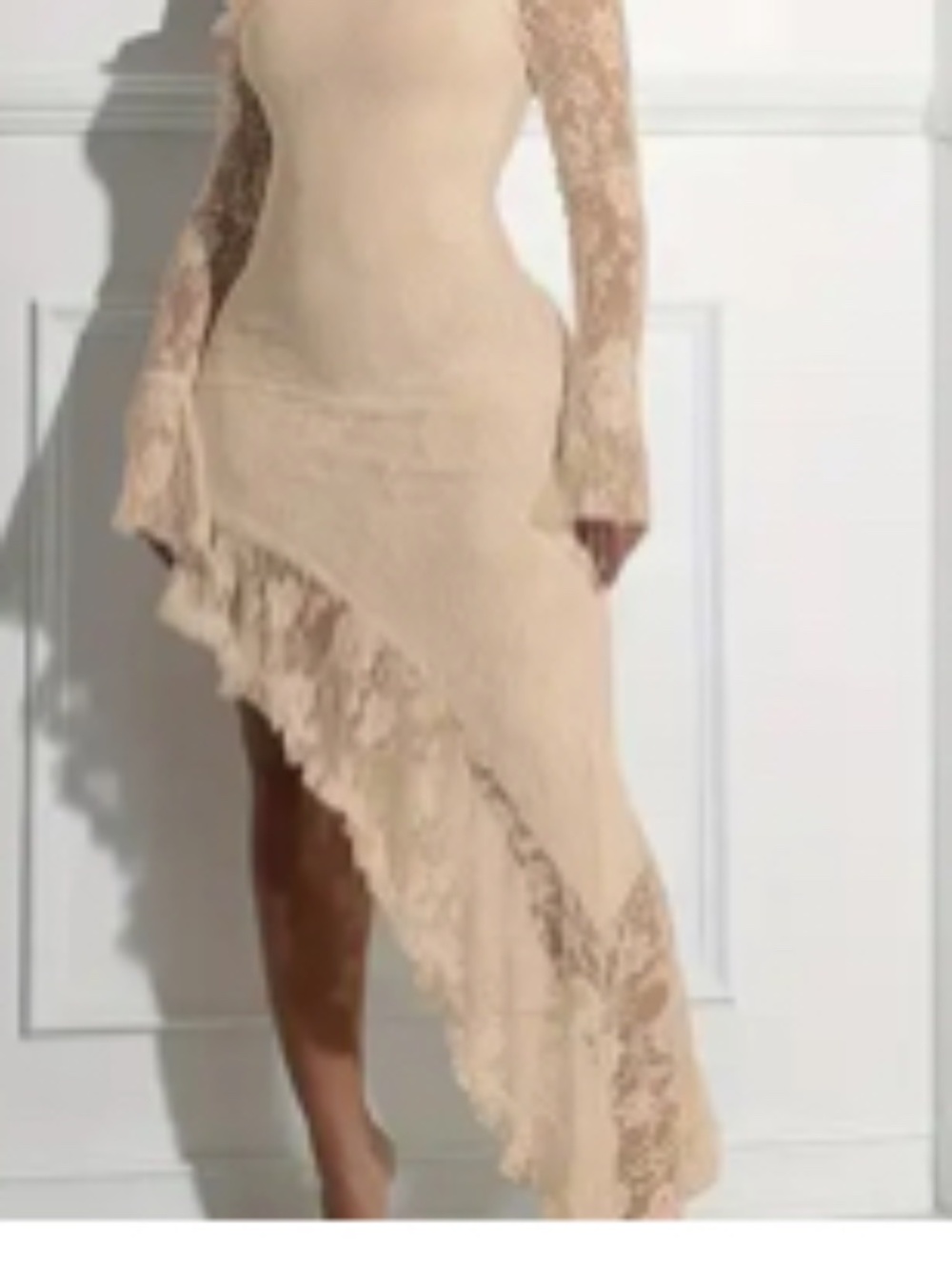 New lace dress